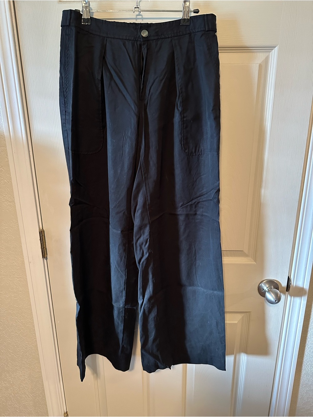 Banana Republic Black Wide-Leg Tencel dress pants